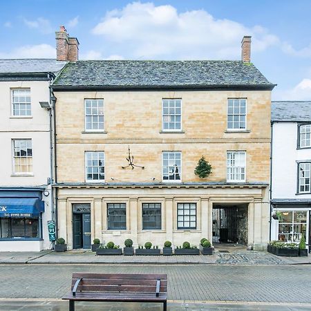 Oxfordshire Living - The Spencer Apartment - Удсток Екстериор снимка