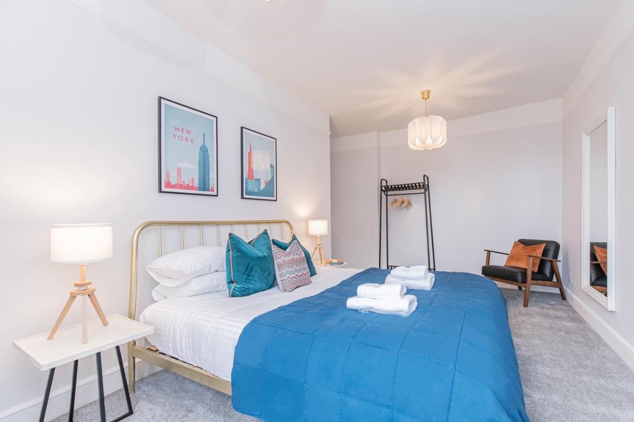 Oxfordshire Living - The Spencer Apartment - Удсток Екстериор снимка
