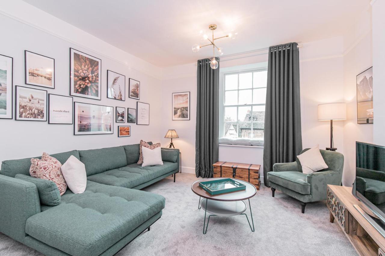 Oxfordshire Living - The Spencer Apartment - Удсток Екстериор снимка